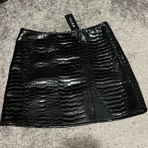 Motel Rocks / Princess Polly black snake skirt